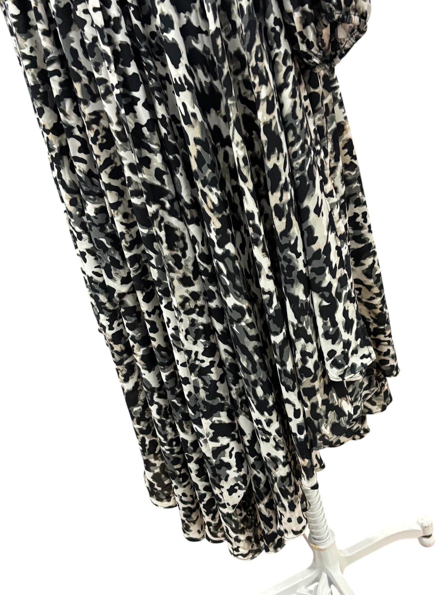 Vince Camuto Leopard Print Chiffon Midi Dress – 2X – Fierce & Flowing