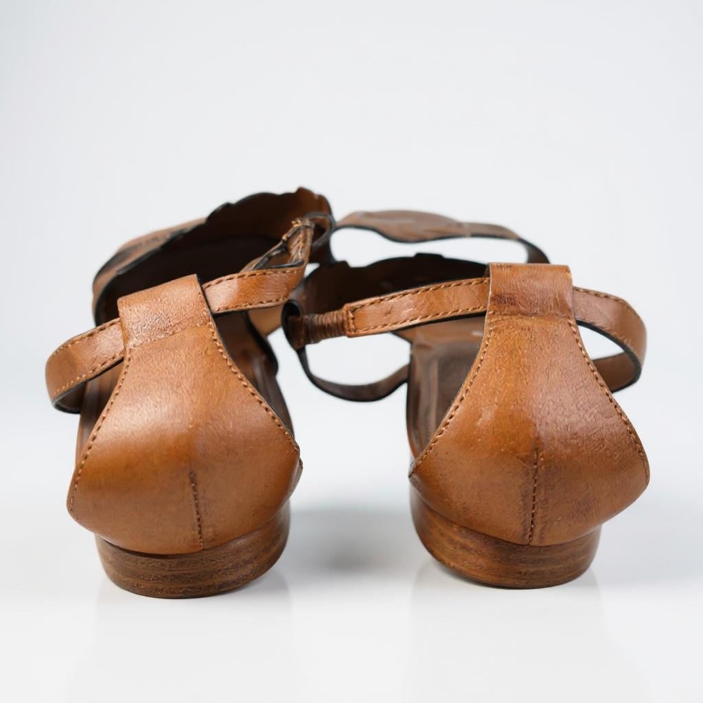 Brighton Nature Leather Sandals – Size 6.5M