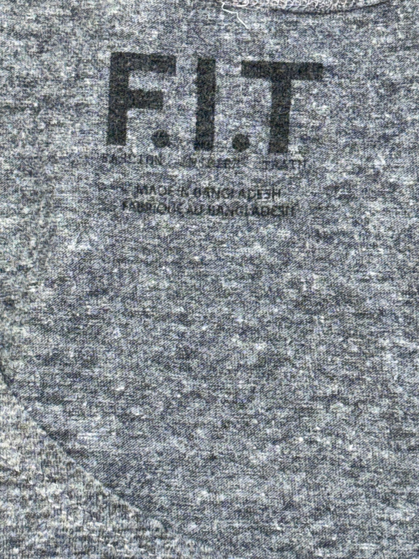 F.I.T “Dolor es el Nuevo Atractivo” Tank – Size M
