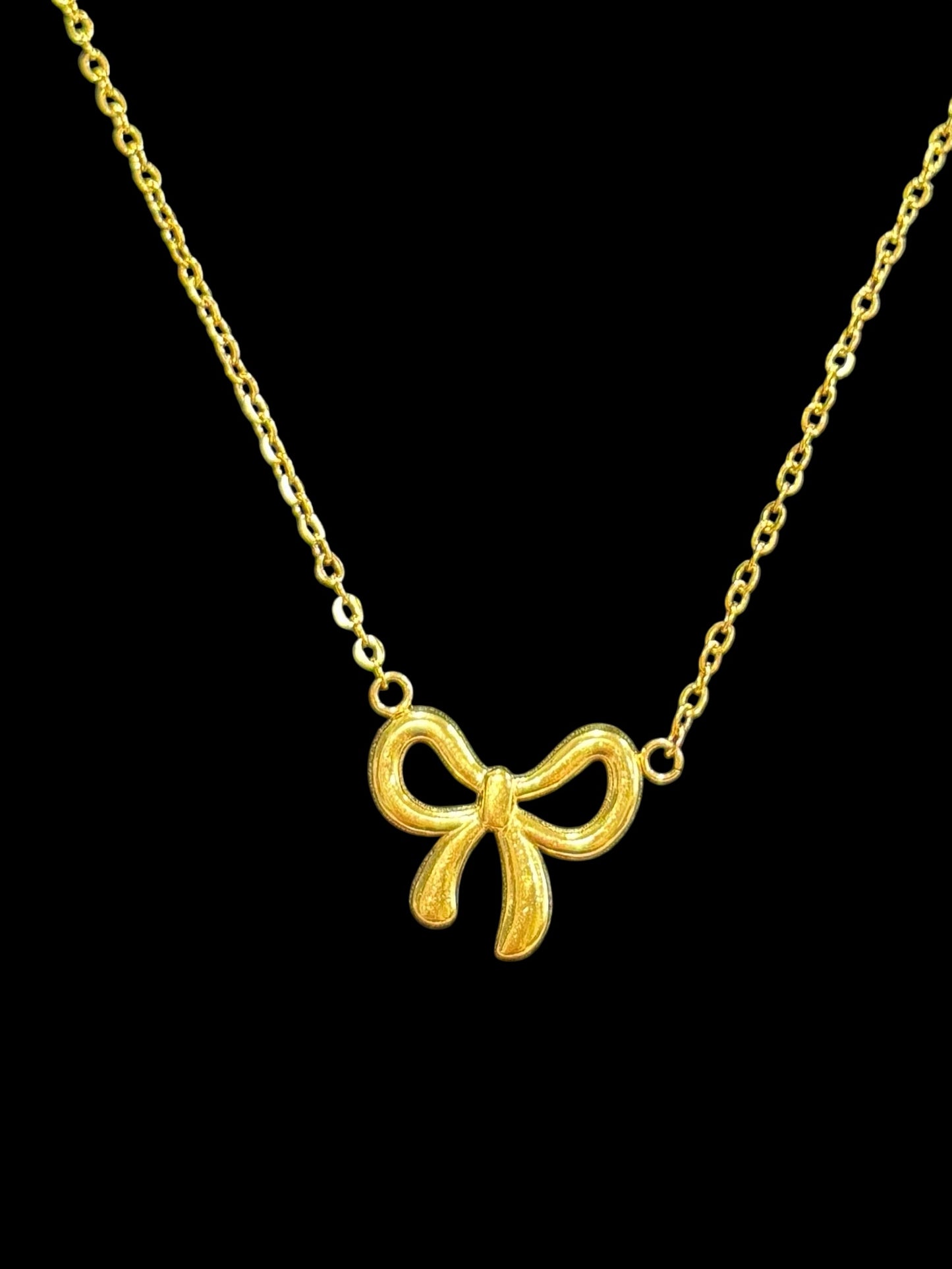 Gold Bow Pendant Necklace – Cute & Dainty