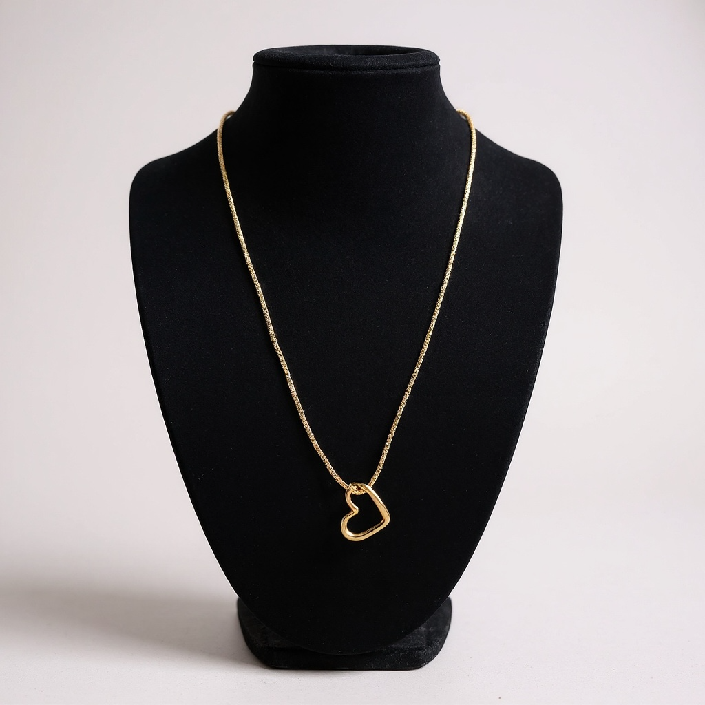 Gold Open Heart Pendant Necklace – Classic & Elegant