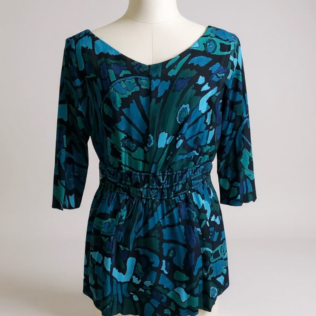 a.n.a Petite Abstract Print Empire Waist Top – Size PL