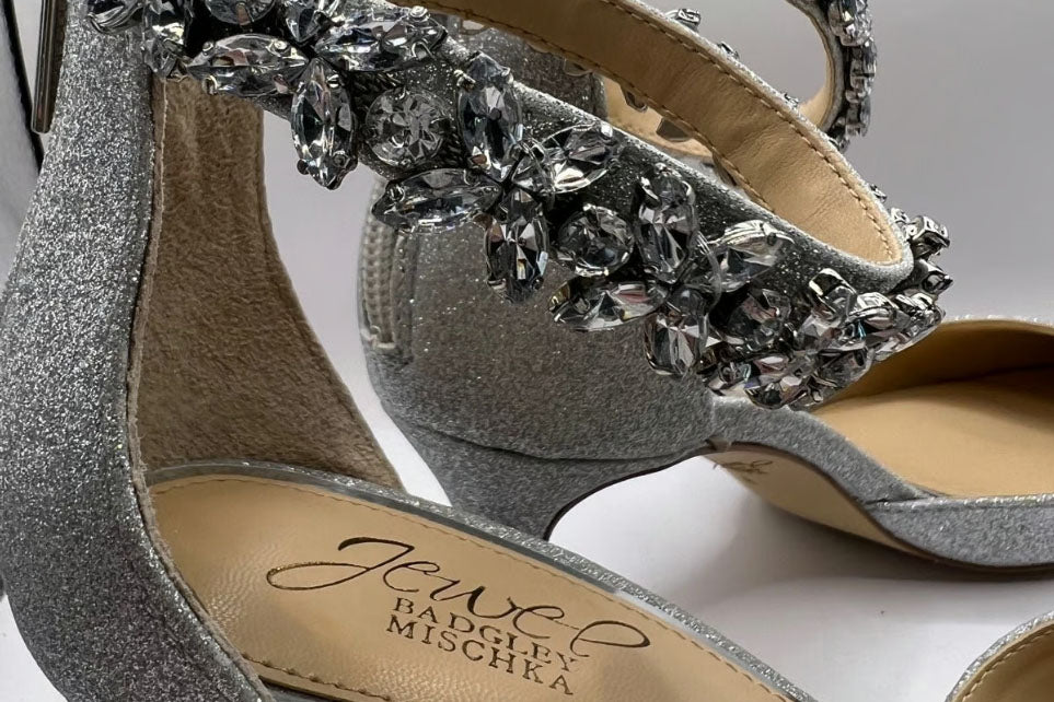 Badgley Mischka Silver Jewel Heels – Size 8