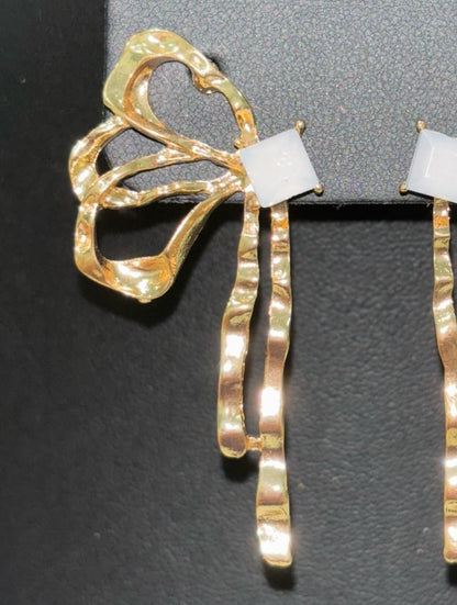 Modern Gold Ribbon Bow Earrings
