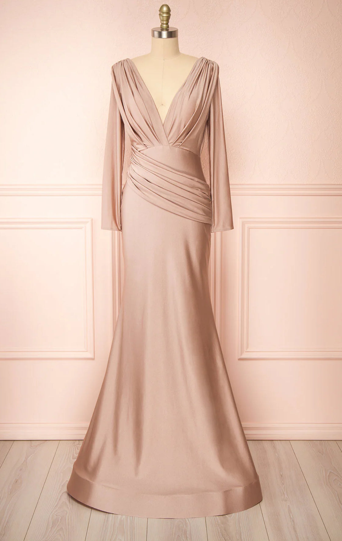 Elegant Dusty Rose Draped Gown
Size: 2XL