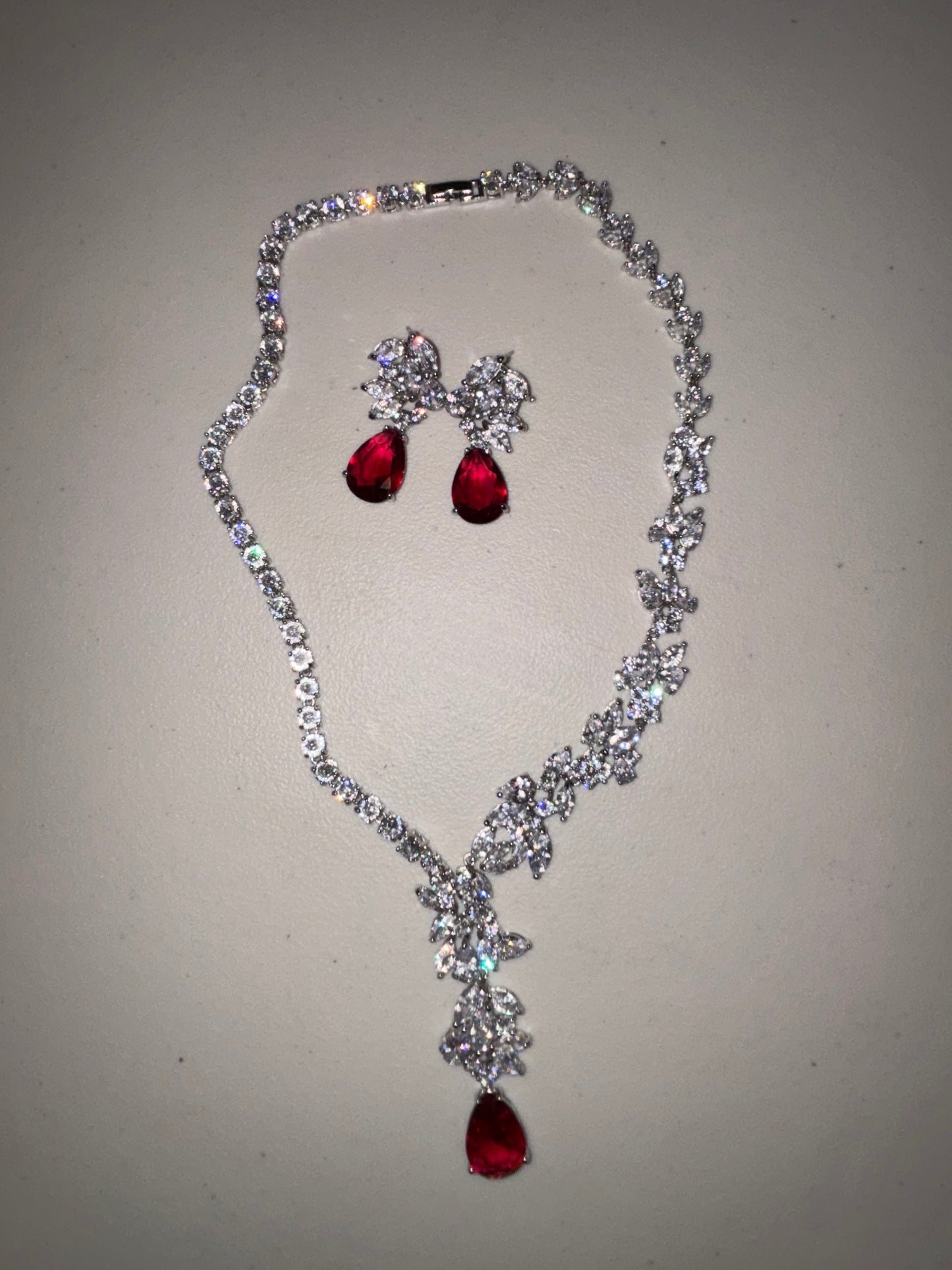 “Crimson Glamour” Necklace & Earring Set