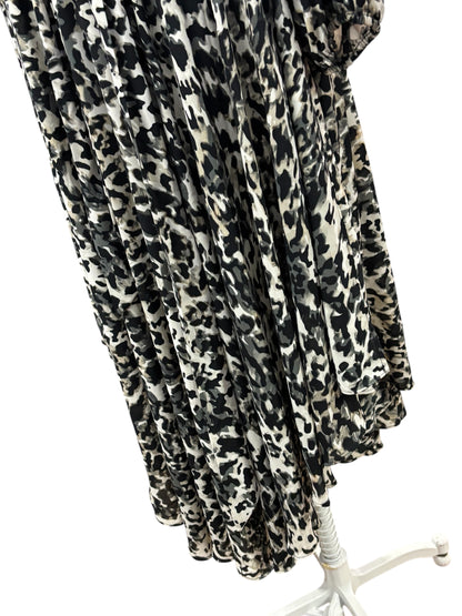 Vince Camuto Leopard Print Chiffon Midi Dress – 2X – Fierce & Flowing