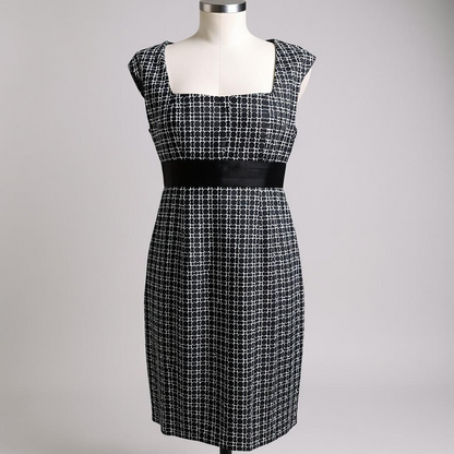 White House Black Market Retro Dot Sheath Dress – Size 4