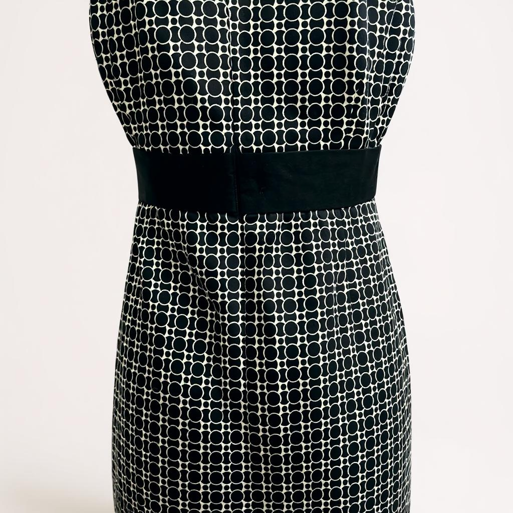 White House Black Market Retro Dot Sheath Dress – Size 4