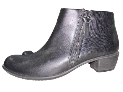ECCO Black Leather Ankle Booties (Size EU 36 US 5.5)