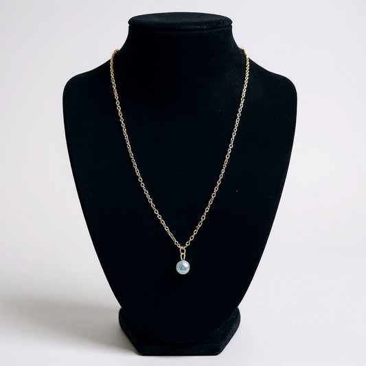 Gold Pearl Pendant Necklace – Classic & Elegant